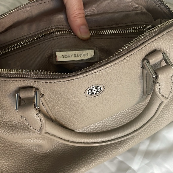 EUC - Tory Burch Brody Small Slouchy Satchel - Picture 3 of 9